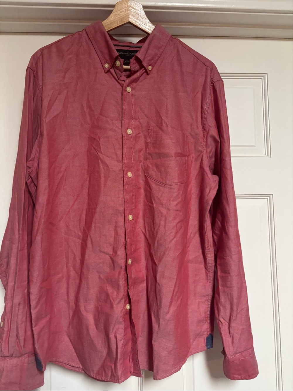 Banana Republic Men's Long-Sleeve Button-Down Shirt in Rose